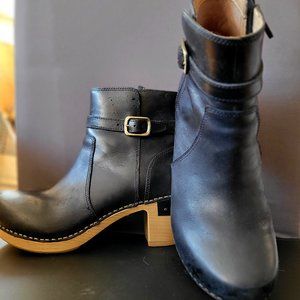 Womens Dansko Tate Boot -